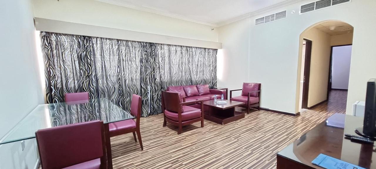 Grand Pj Hotel Ra’s al-Chaima Exterior foto