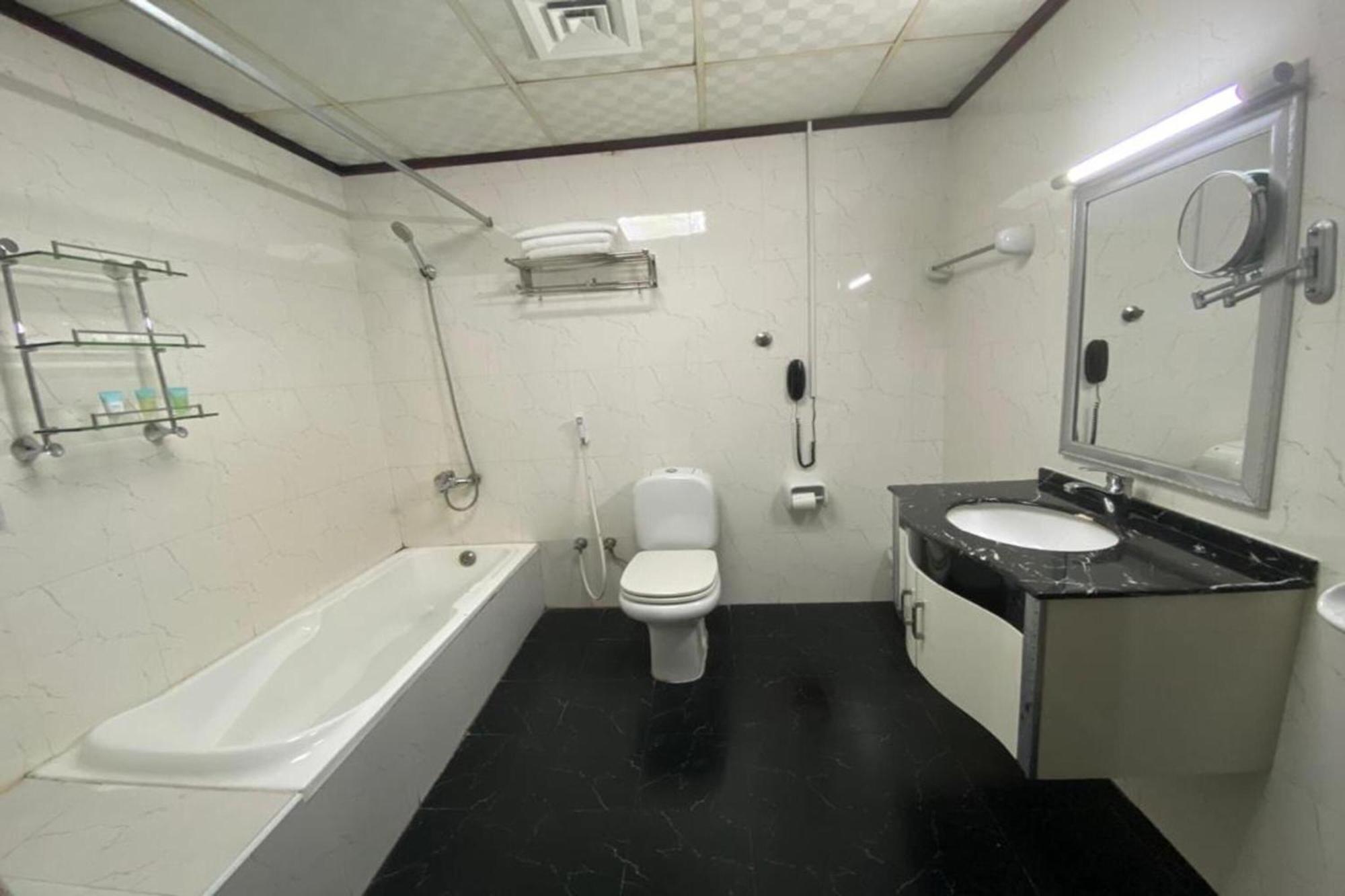 Grand Pj Hotel Ra’s al-Chaima Zimmer foto